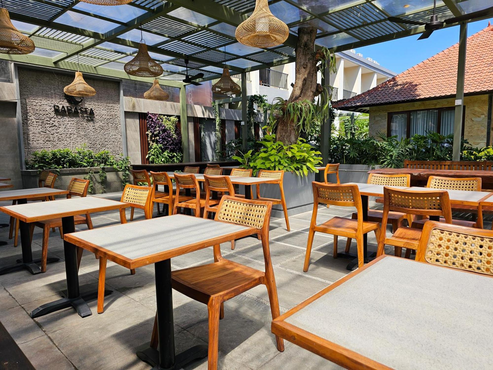 Rabasta Enjoy Kuta Hotell Kuta Lombok Exteriör bild